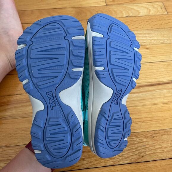 NEW TEVA outflow universal sandal in blue/teal. Size 13 - Picture 5 of 6